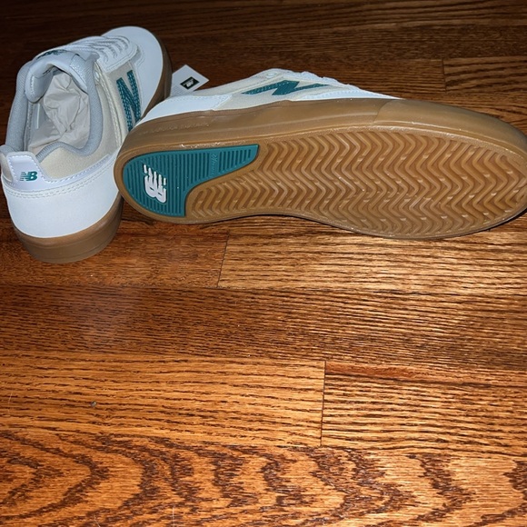 NB Numeric Jamie Foy 306; men’s 9, women’s 10.5; white green blanc vert - Picture 4 of 4